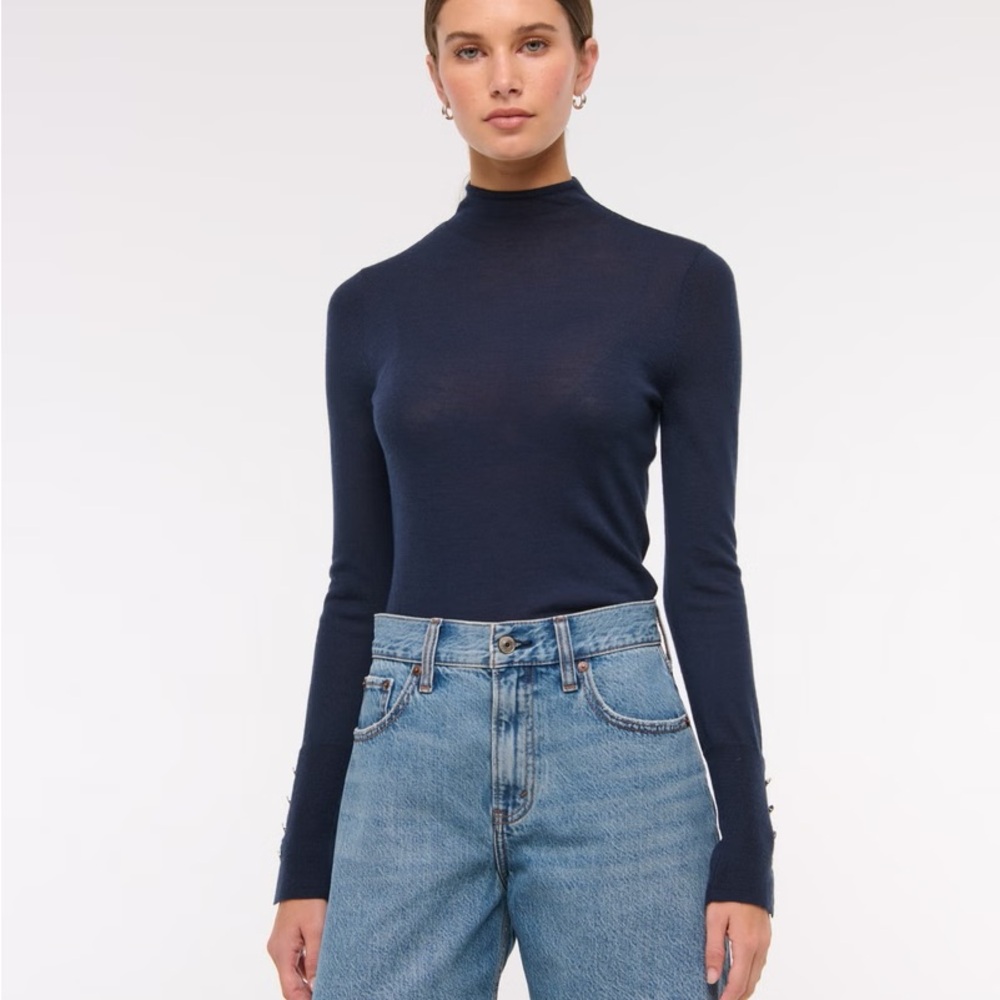 Abercrombie & Fitch High Rise Loose Short